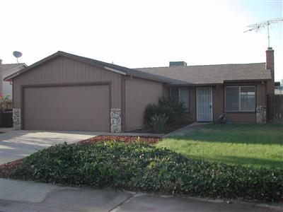 1495 Denise Dr, Ripon, CA 95366 photo 2