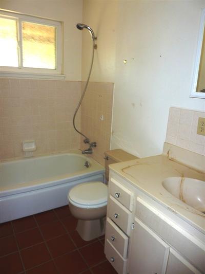 136 S Pacific Ave, Lodi, CA 95242 photo 6
