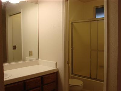 421 E Century Blvd, Lodi, CA 95240 photo 3