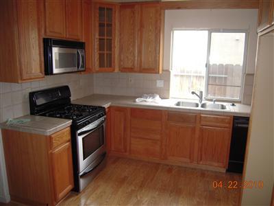3310 Moonview Dr, Ceres, CA 95307 photo 2