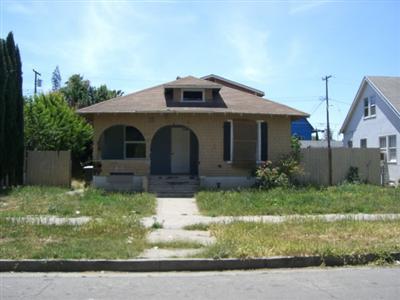 332 E Walnut St, Lodi, CA 95240 photo 1
