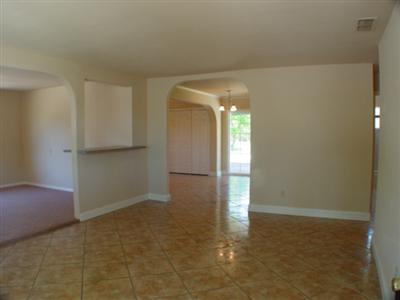 913 Meadowview Dr, Galt, CA 95632 photo 2