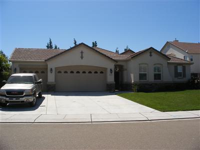 2023 Derrick Ave, Manteca, CA 95337 photo 1