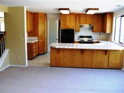 1046 Eleanor Ln, Manteca, CA 95337 photo 3