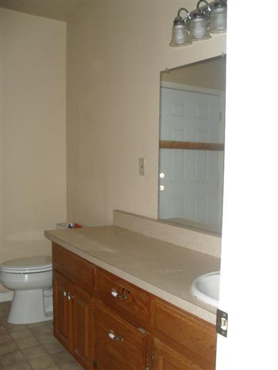 916 Parklawn Ave, Modesto, CA 95358 photo 9