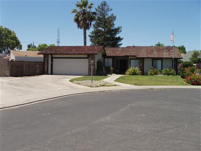 1605 Capital Dr, Ceres, CA 95307 photo 1