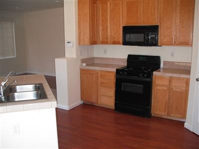 742 Boulder Ave, Lathrop, CA 95330 photo 4