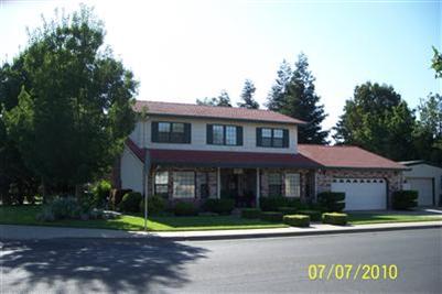 8271 Magnolia Dr, Hilmar, CA 95324 photo 2