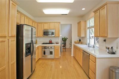 3907 Vistosa Ct, Davis, CA 95618 photo 3