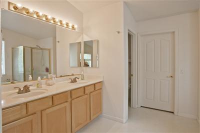 3907 Vistosa Ct, Davis, CA 95618 photo 9