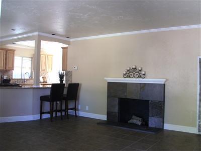419 N Fairmont Ave, Lodi, CA 95240 photo 2