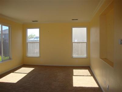 341 W Shasta Ave, Ripon, CA 95366 photo 2
