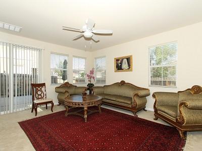 146 Barcelona Dr, Tracy, CA 95377 photo 4