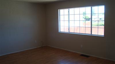573 Mulberry Cir, Manteca, CA 95337 photo 3