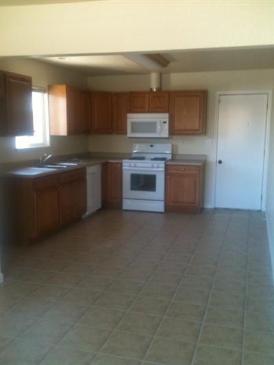 234 N Walnut Ave, Manteca, CA 95337 photo 4