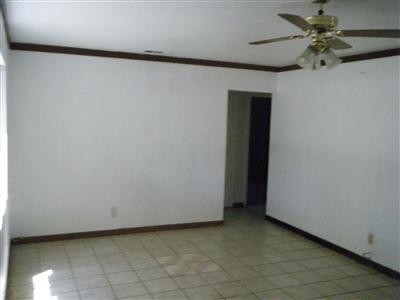 2321 Roble Ave, Modesto, CA 95354 photo 2