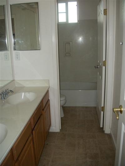 438 Sparrow Dr, Galt, CA 95632 photo 12