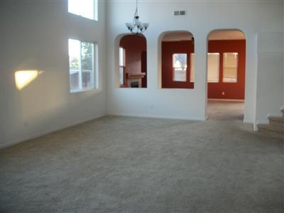 438 Sparrow Dr, Galt, CA 95632 photo 2