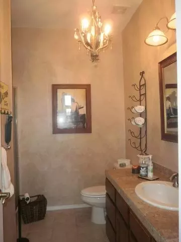 628 Bob Way, Ripon, CA 95366 photo 13
