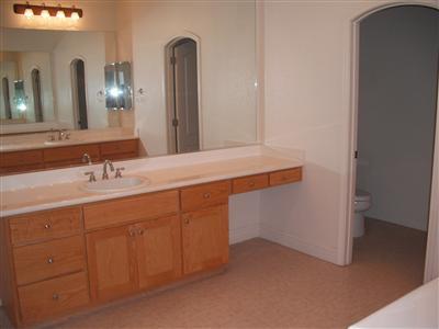3887 Old Oak Dr, Ceres, CA 95307 photo 8