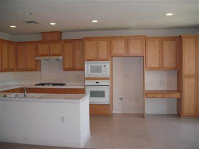 3887 Old Oak Dr, Ceres, CA 95307 photo 2