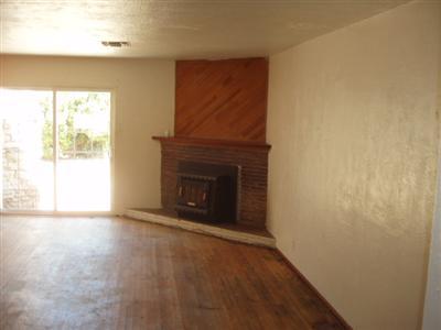 212 Gregory Ln, Modesto, CA 95354 photo 2