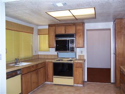 3221 Buthmann Ave, Tracy, CA 95376 photo 2