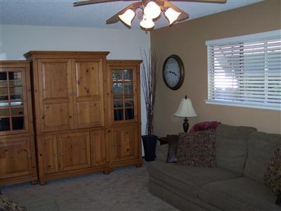 1032 Stuart St, Ripon, CA 95366 photo 2