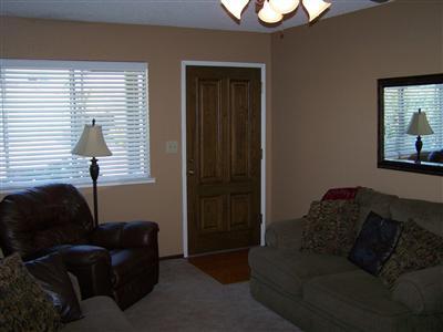 1032 Stuart St, Ripon, CA 95366 photo 3
