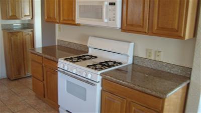 1060 Chestnut St, Turlock, CA 95380 photo 3