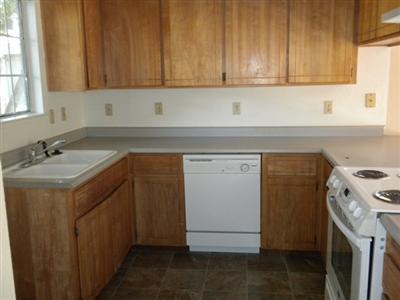 429 Goldrun Dr, Modesto, CA 95354 photo 2