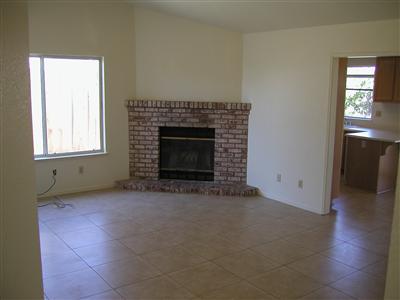 1524 Prospect Ln, Modesto, CA 95355 photo 4