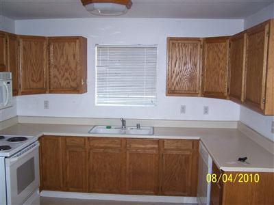 526 5th St, Galt, CA 95632 photo 2