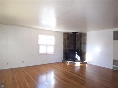 484 Williams, Murphys, CA 95247 photo 2