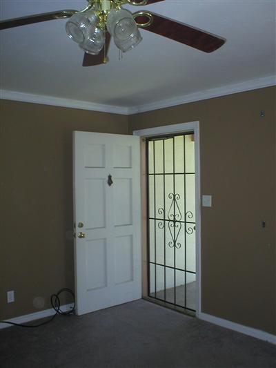 220 Emerson Ave, Modesto, CA 95350 photo 4