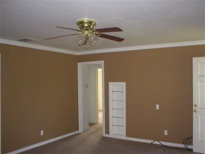 220 Emerson Ave, Modesto, CA 95350 photo 2