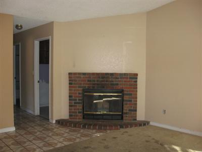 909 Panama Dr, Modesto, CA 95351 photo 3