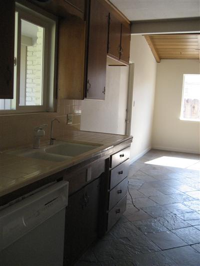 1118 Durant St, Modesto, CA 95350 photo 3
