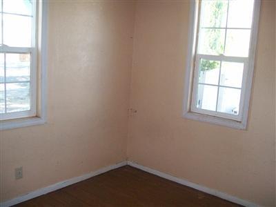 214 Walnut St, Modesto, CA 95351 photo 2