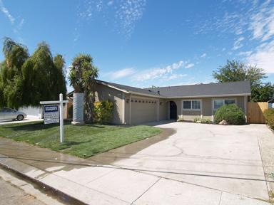 665 Acacia Ave, Manteca, CA 95336 photo 1