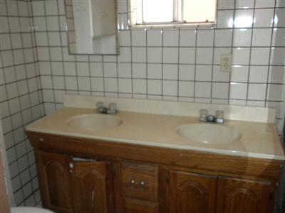 1718 Monterey Ave, Modesto, CA 95354 photo 3