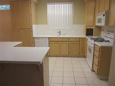 1791 Hastings Dr, Manteca, CA 95336 photo 2