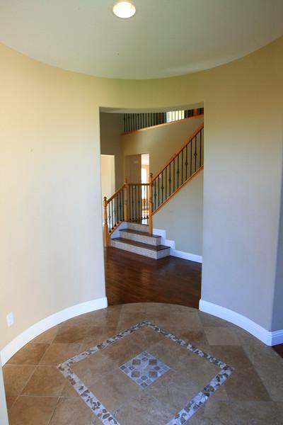 1016 Smith Way, Folsom, CA 95630 photo 2