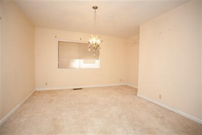 436 Roscoe Rd, Modesto, CA 95357 photo 2