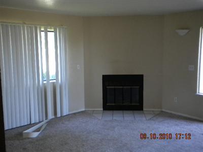 312 Center St, Modesto, CA 95351 photo 4