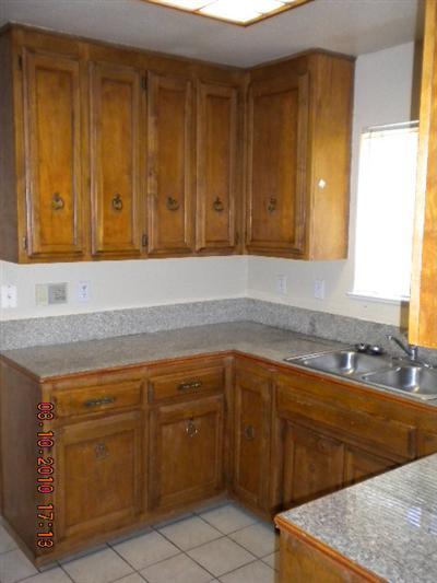 312 Center St, Modesto, CA 95351 photo 10