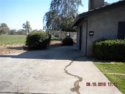 312 Center St, Modesto, CA 95351 photo 2