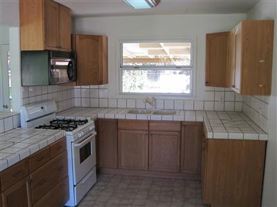 306 S 7th St, Patterson, CA 95363 photo 2