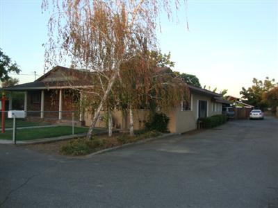 740 Thompson Rd, Modesto, CA 95351 photo 2