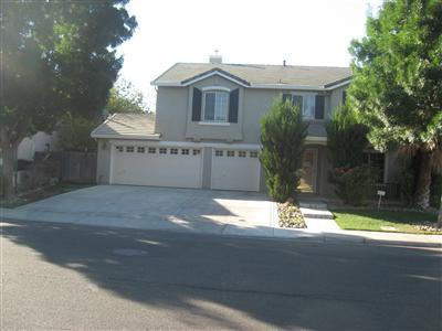 547 Red Robin Dr, Patterson, CA 95363 photo 1